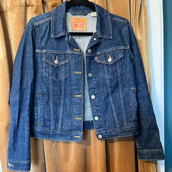 Levi’s Classic Blue Jean Jacket - Picture 1 of 5